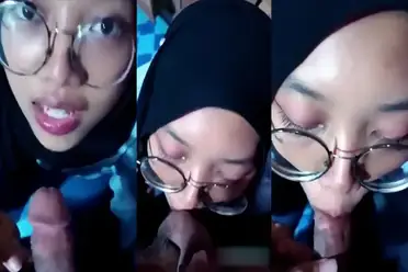 Ukhti Berhijab Sepong Batang Nikmat Banget poster